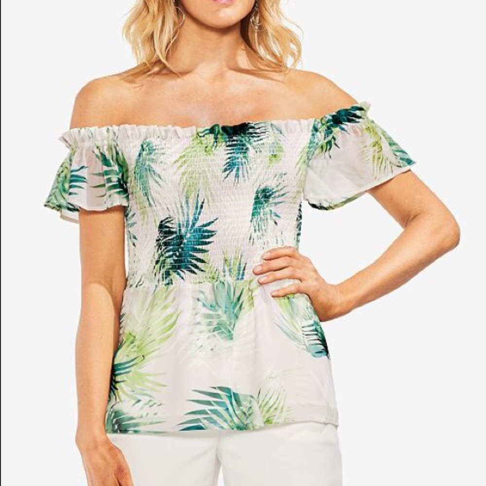 NWOT Vince Camuto Smocked Off the Shoulder Top XL